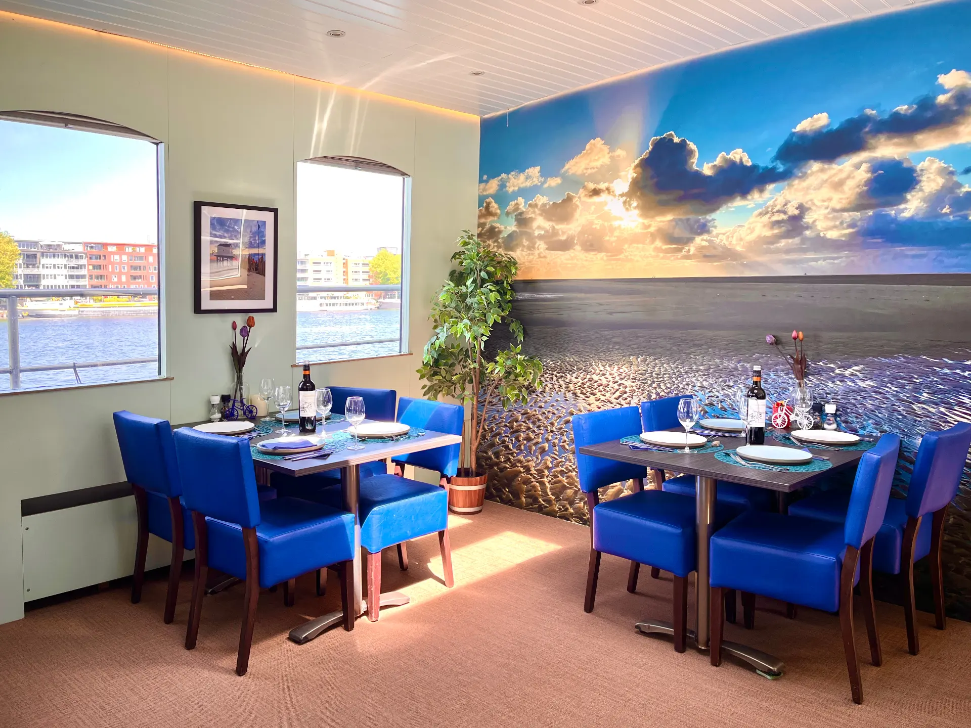 Kabine an Bord des Hotelschiffs Josefien