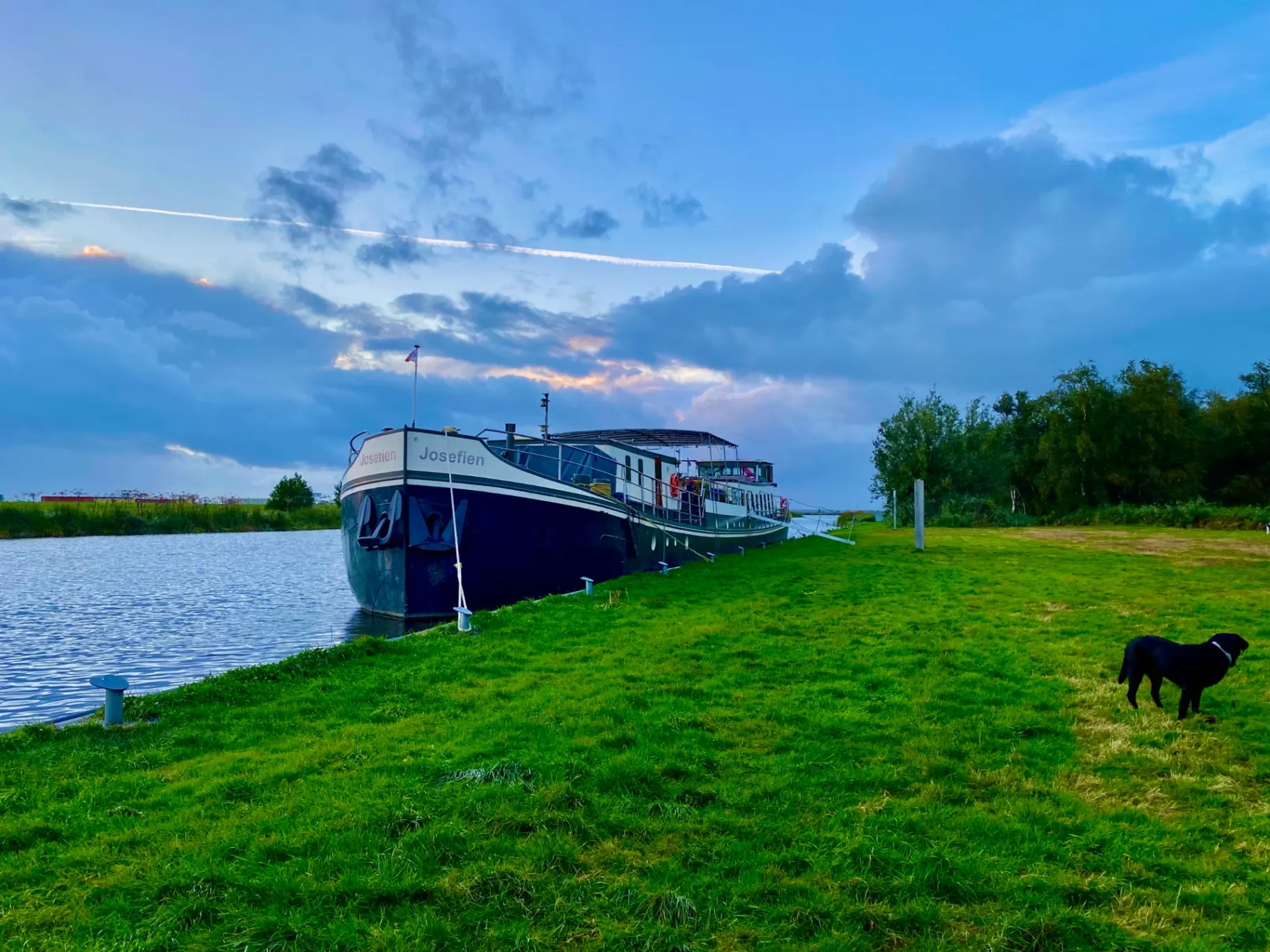 Schip Josefien am friesischen Ufer